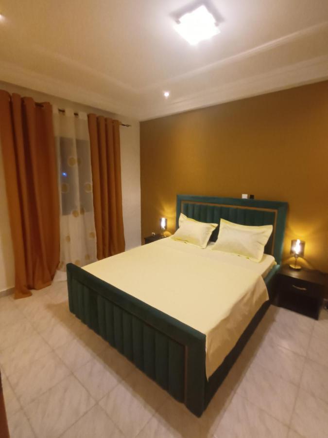 Residence Deluxe Yaoundé Dış mekan fotoğraf